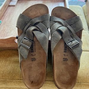 Mens s Birkenstock sandals.  Never worn. suede leather straps